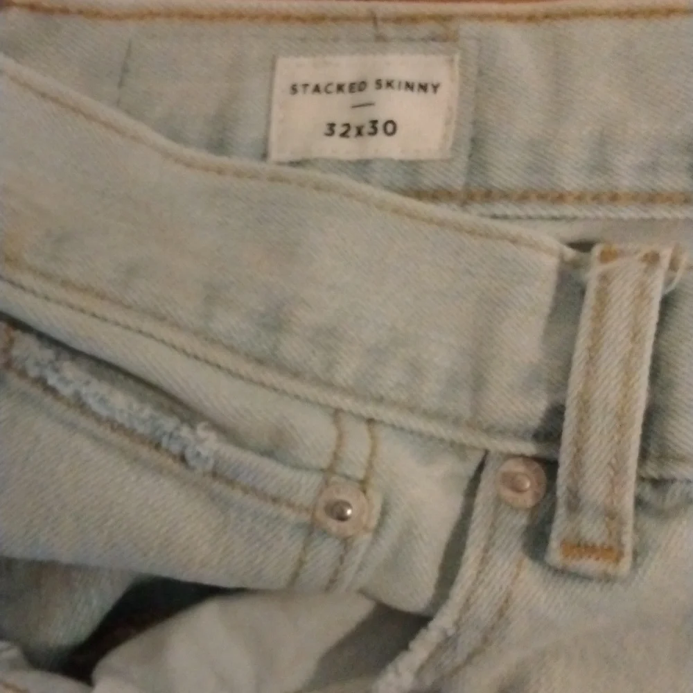 Pacsun mens stacked skinny lightwash distressed jeans. Size 32x 30.